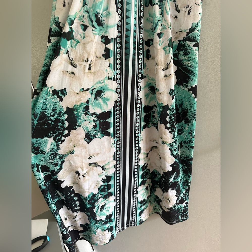 Style&Co floral cap sleeve maxi dress with elastic waist lace and metal details - Picture 5 of 8